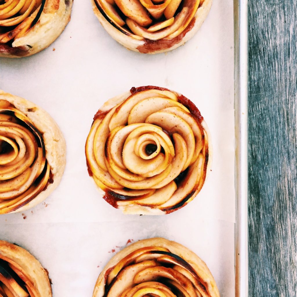 apple + cranberry petite rosette tarts | Recipe via DisplacedHousewife