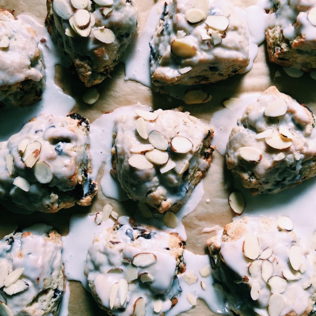 cherry almond scones | recipe via DisplacedHousewife | lots of photos + scone-making tips