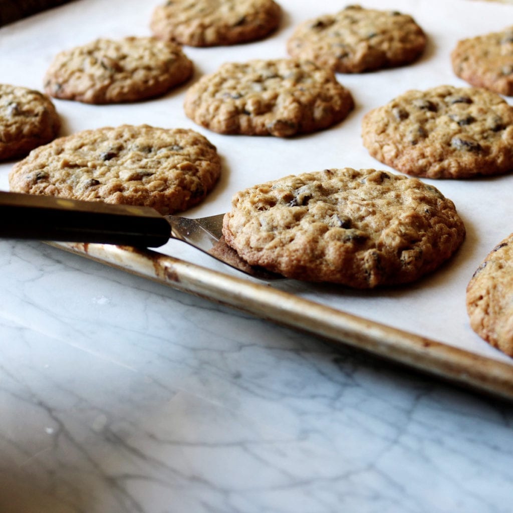 Classic Oatmeal Raisin Cookies | Recipe via DisplacdHousewife | the classic cookie from your childhood...not too cakey, not too thin, just the right amount of chew + hella raisins!