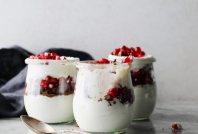 Chocolate Pomegranate Holiday Parfaits Recipe | DisplacedHousewife