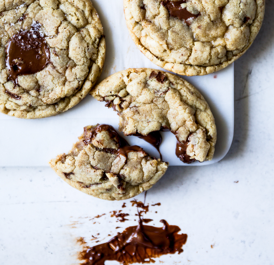 Toasted Oat Chocolate Chip Cookies with melty chocolate