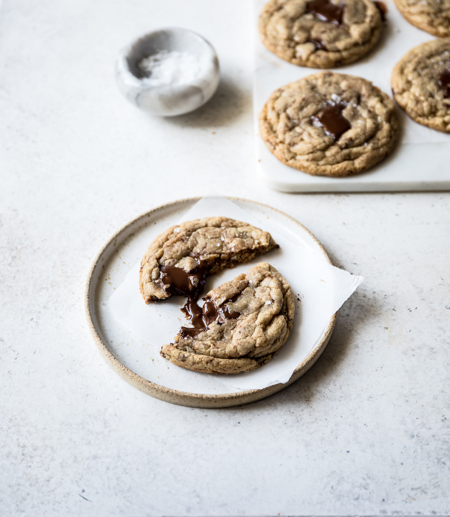 Toasted Oat Chocolate Chip Cookies | recipe via DisplacedHousewife Rebecca Firth